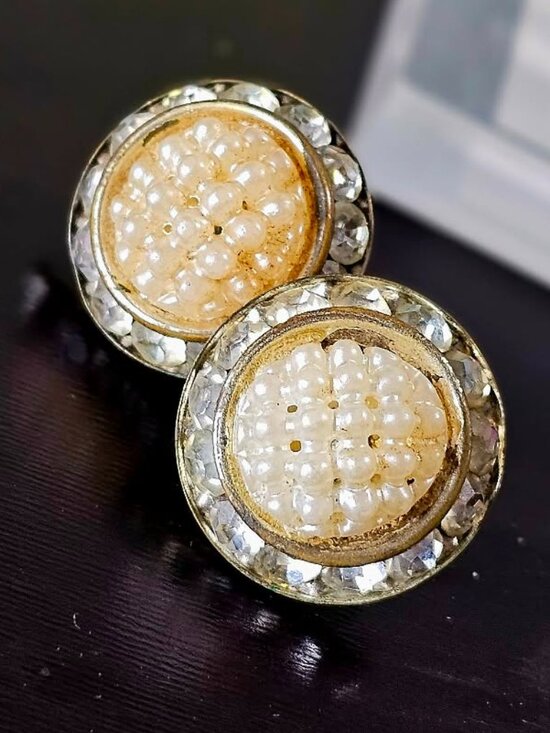 Jewelry - Vintage Faux Pearl Cluster Rhinestone Circled Clip On Earrings